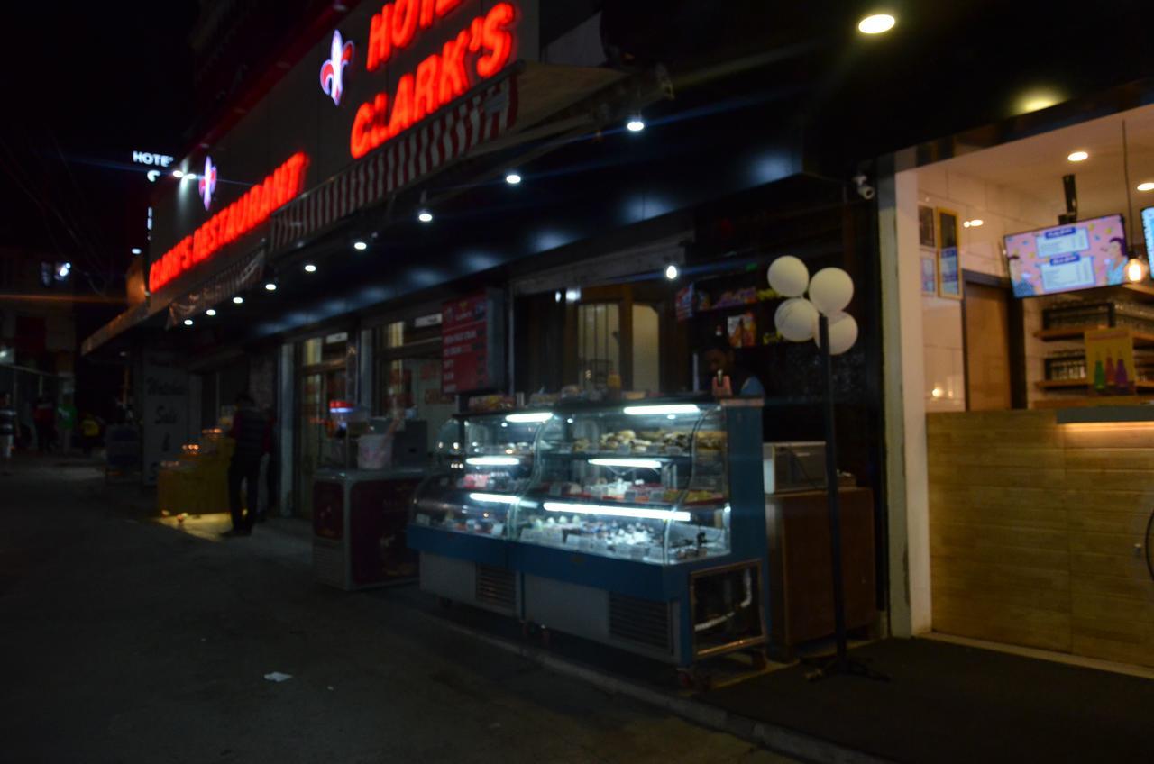 Clarks Hotel Mussoorie Kültér fotó